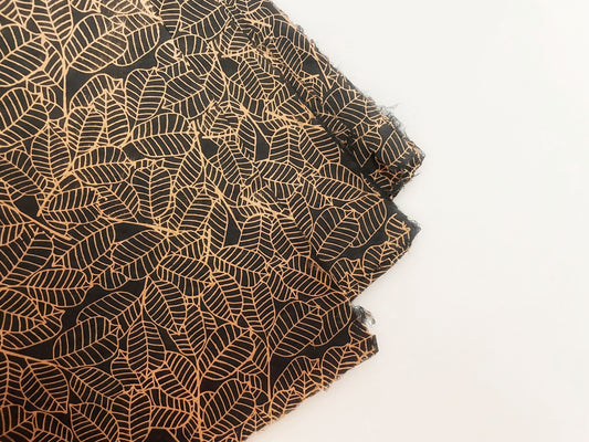 Gift wrapping paper (2 sheets) | Gilded Grove in Black