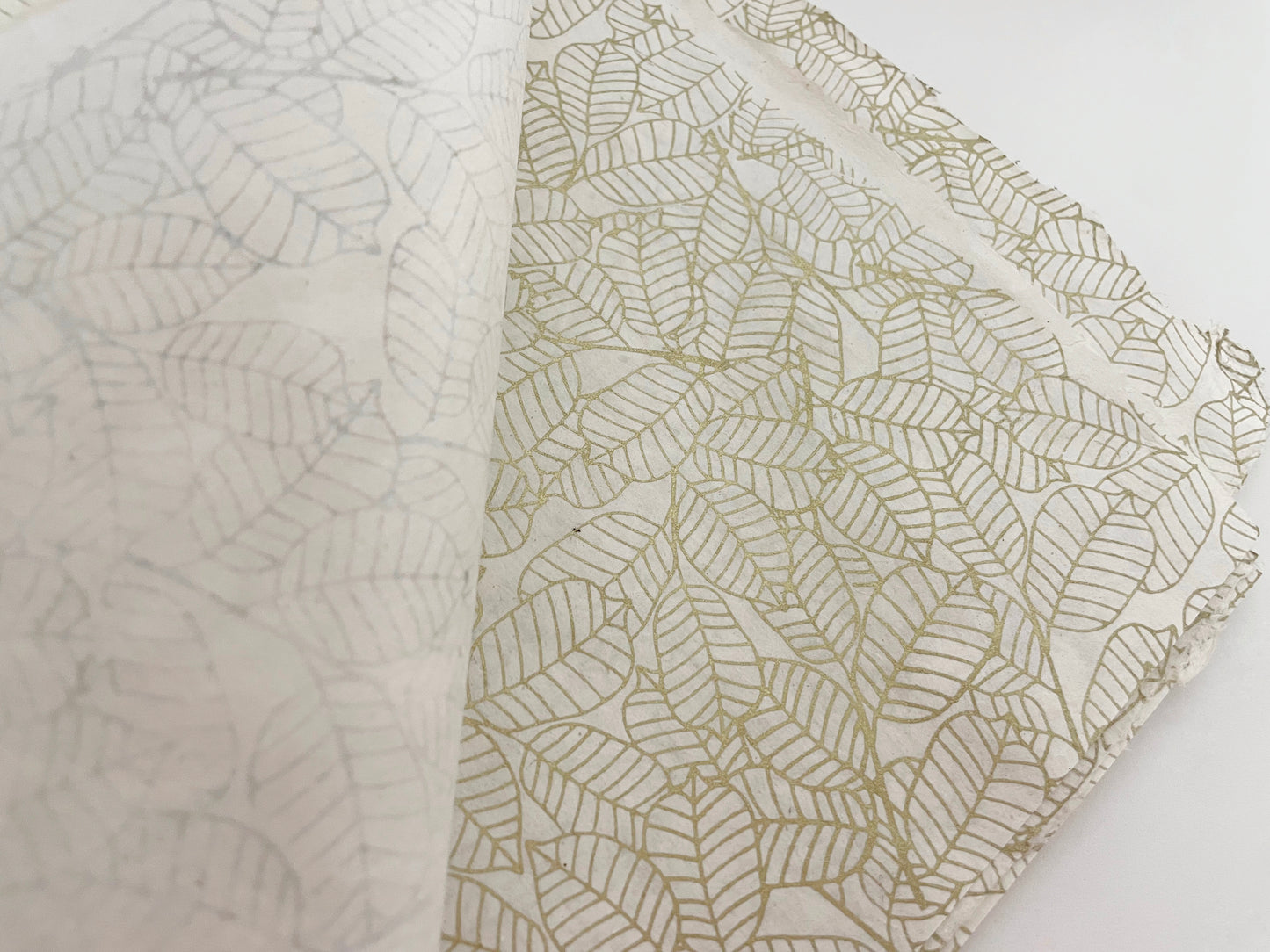 Gift wrapping paper (2 sheets) | Gilded Grove in Natural