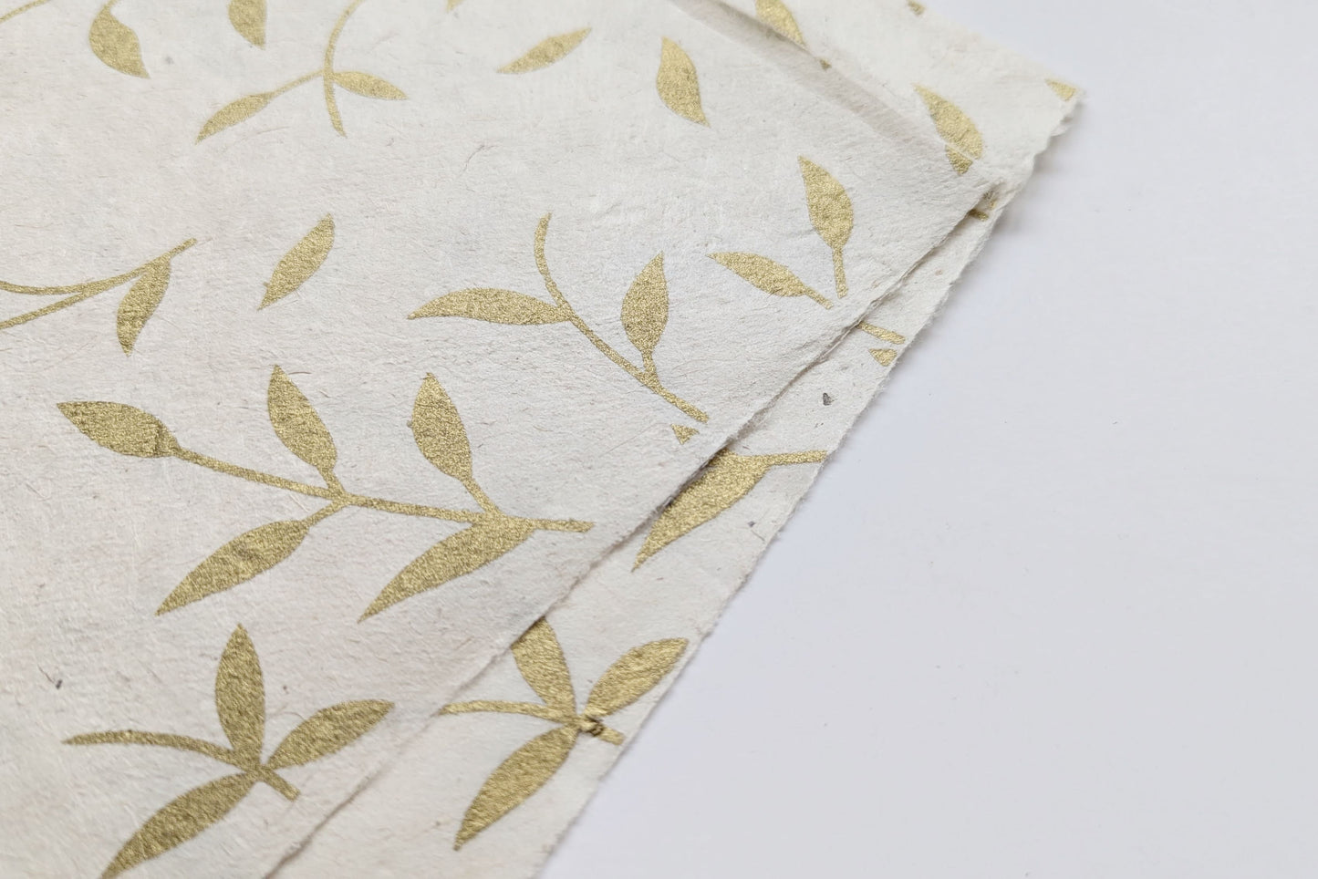 Gift wrapping paper (2 sheets) | Tea Leaves